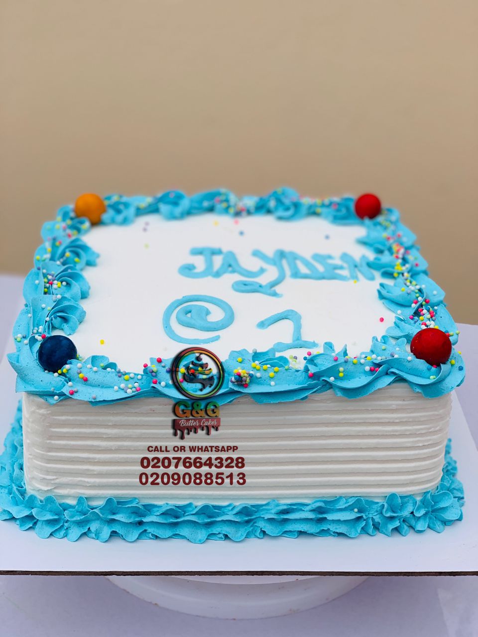 Image of 8 INCHES SQUARE 1 FLAVOUR CAKE