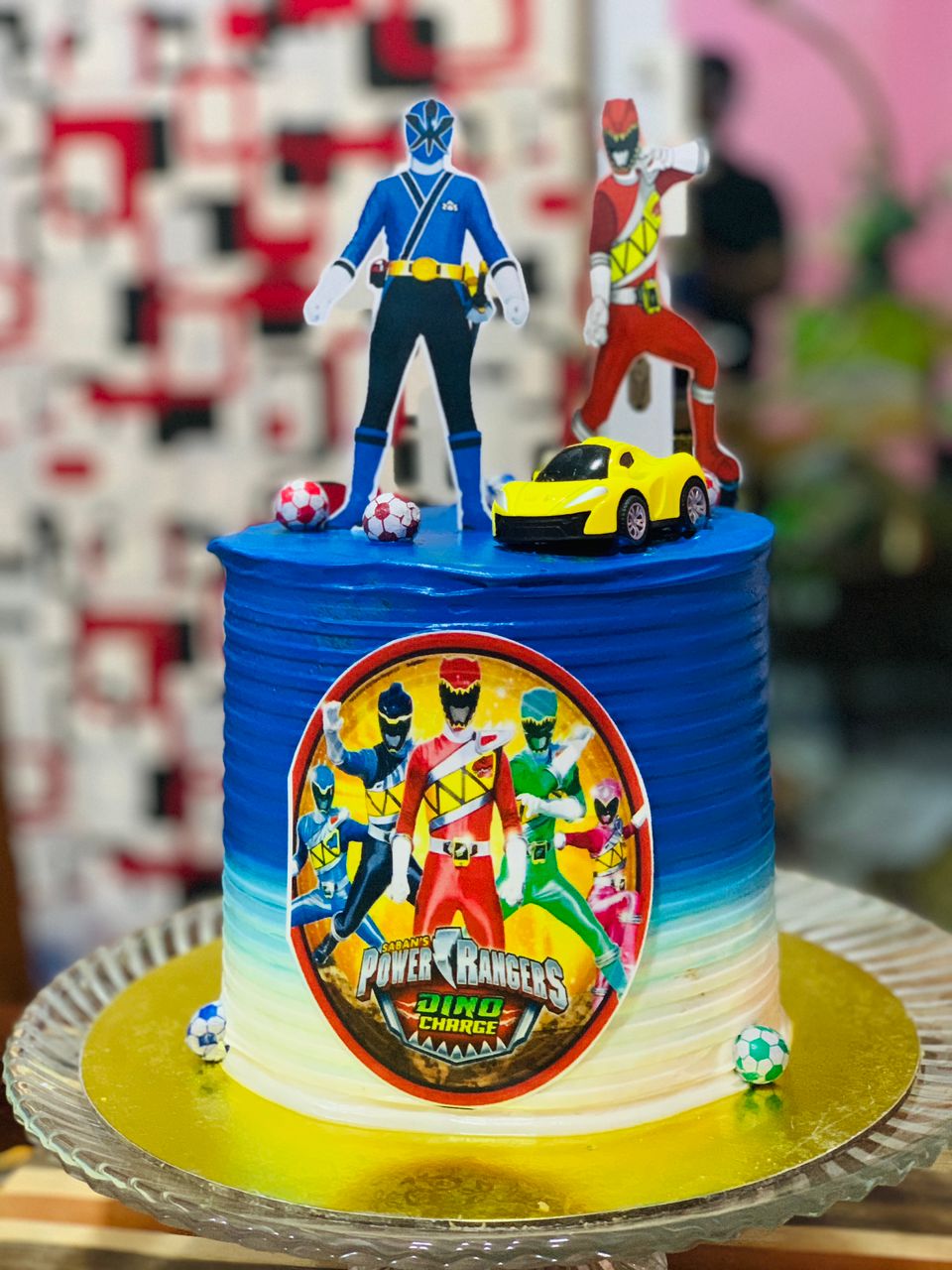 Image of 8 INCHES POWER RANGER  2 FLAVOURS AND 4 LAYERS ROUND THEME  CAKE