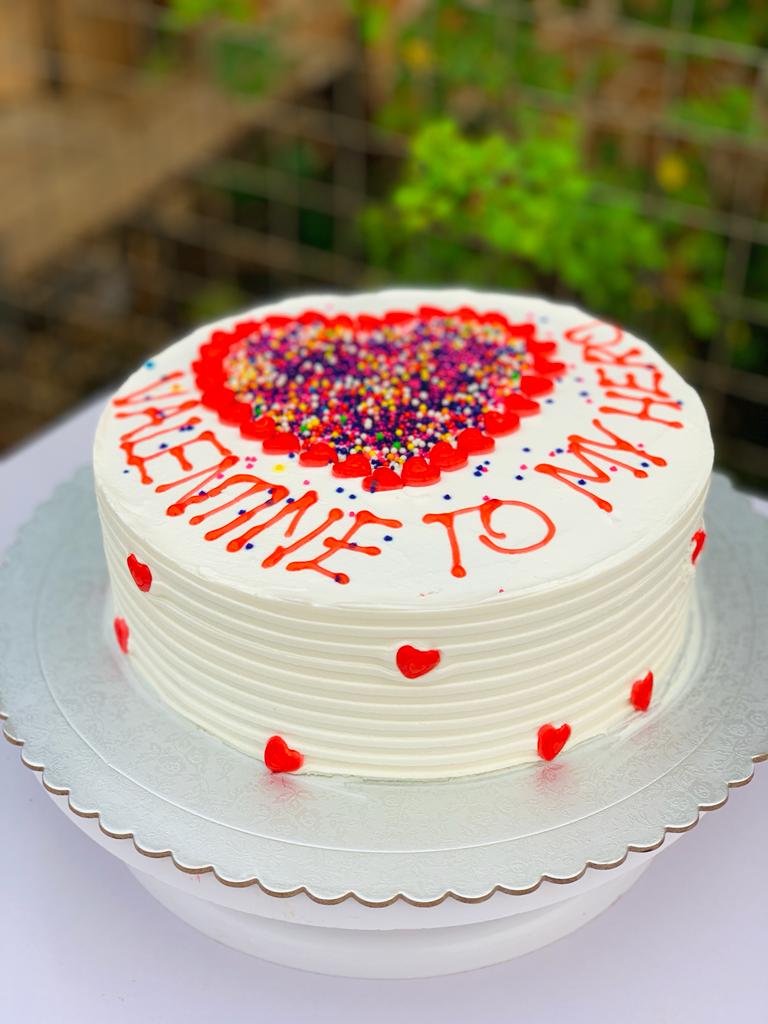 Image of 8 INCHES VALS DAY CAKE 3 LAYERS