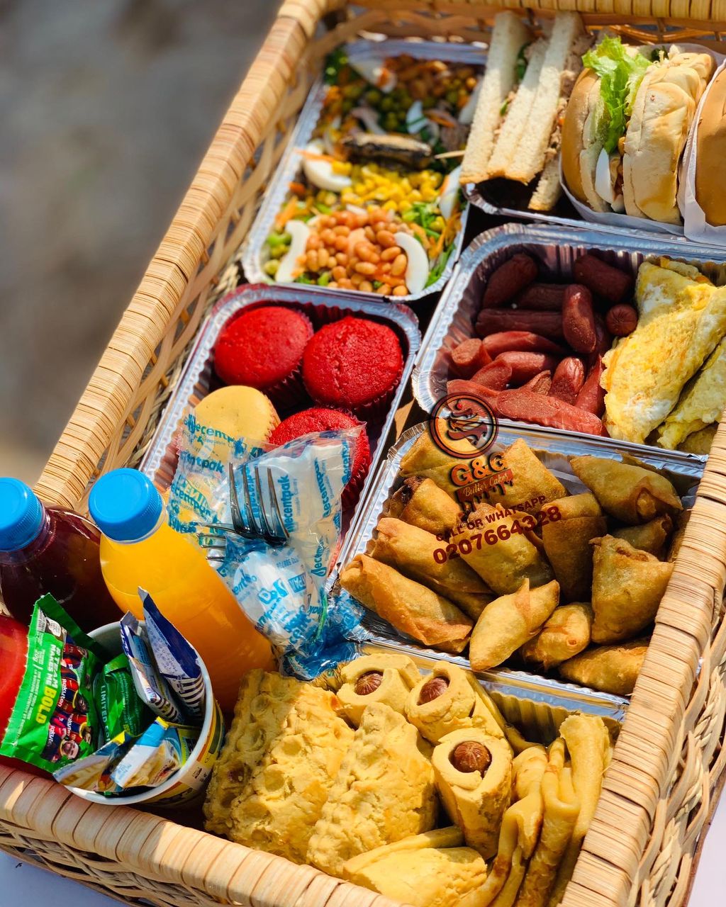 Image of BREAKFAST FOR 7 PEOPLE